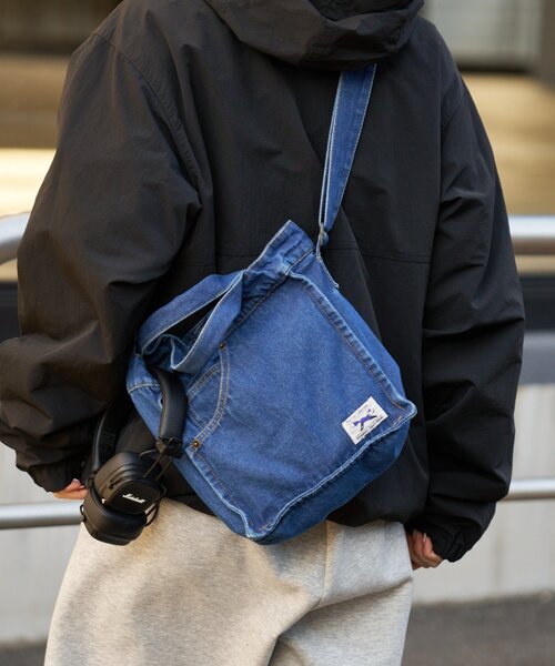 PENNEYS（ぺニーズ）の「【FOX】別注デニム2WAYショルダーバッグ（ショルダーバッグ・メンズ・ブラック/ネイビー・ONE SIZE）」の19枚目の写真