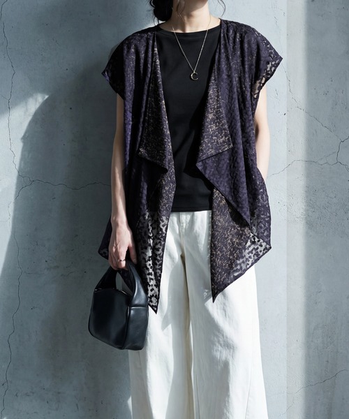 antiqua(アンティカ)の「前後着用 クルーネック ボートネック 2WAY デザイントップス(その他トップス・レディース・ブラック/グレー・ONESIZE)」の16枚目の写真