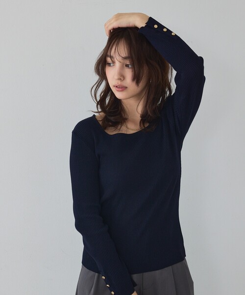 abahouse mavie(アバハウスマヴィ)の「【袖ボタン】スクエアネックリブニット/きれいめ/セミオケ/通勤/春服(ニット/セーター・レディース・セージグリーン/ダークネイビー/ホワイト・フリー)」の17枚目の写真
