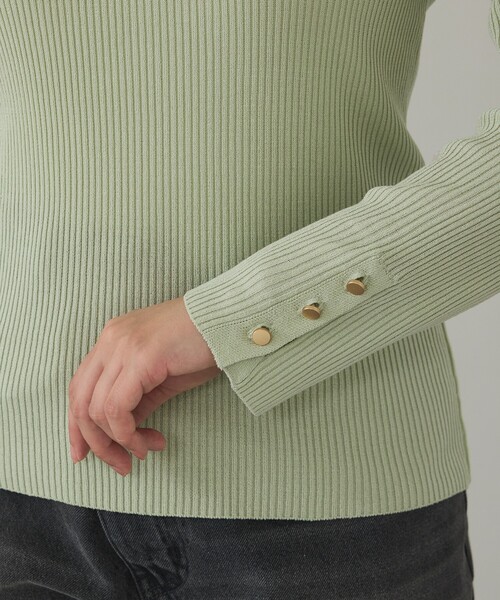 abahouse mavie(アバハウスマヴィ)の「【袖ボタン】スクエアネックリブニット/きれいめ/セミオケ/通勤/春服(ニット/セーター・レディース・セージグリーン/ダークネイビー/ホワイト・フリー)」の14枚目の写真