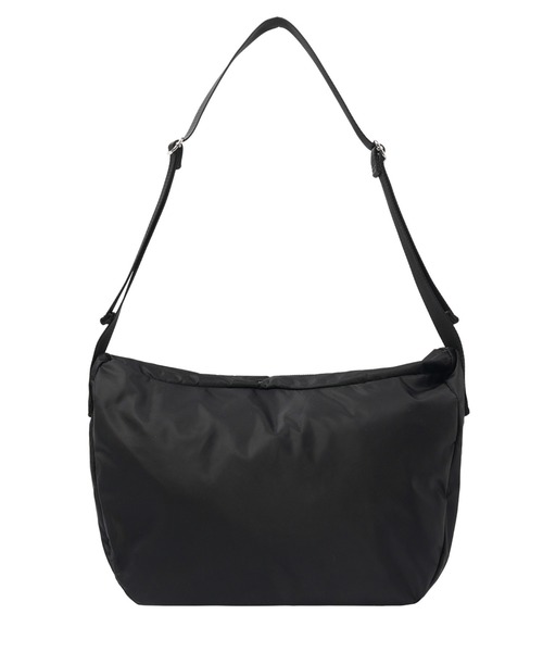 OY（オーワイ）の「『OY/オーワイ』DOUBLE EYELET POCKET BAG/ダブルアイレットポケットバッグ（ショルダーバッグ・メンズ・ブラック・FREE）」の7枚目の写真