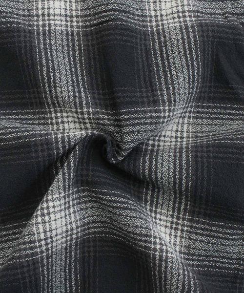 AVIREX（アヴィレックス）の「-A.A.R.C-OMBRE CHECK EMB SHIRT（シャツ/ブラウス・メンズ・チャコールグレー/グリーン/バーガンディー・M/XL/L/XXL）」の21枚目の写真