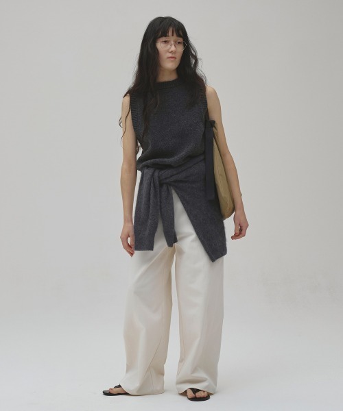 TODAYFUL（トゥデイフル）の「Cottontwill Cocoon Pants（その他パンツ・レディース・ブラック/ベージュ/キナリ・38inch/36inch）」の4枚目の写真