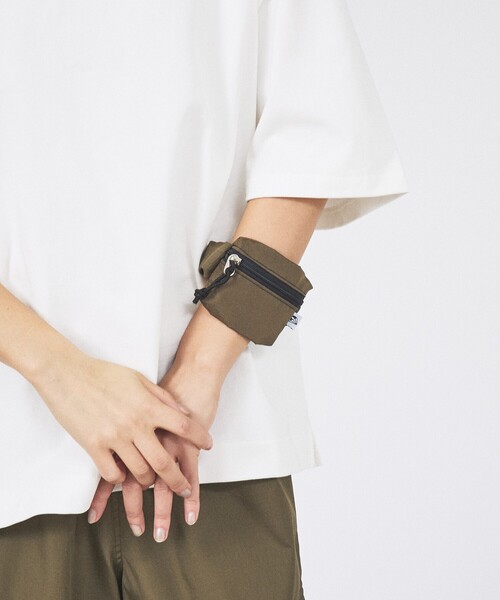 Drifter（ドリフター）の「【Drifter / ドリフター】ギャザーリスト ポーチ / DFV1109（ボディバッグ/ウエストポーチ・メンズ・ブラウン/ブルー系その他/パープル/ブラック・フリー）」の3枚目の写真