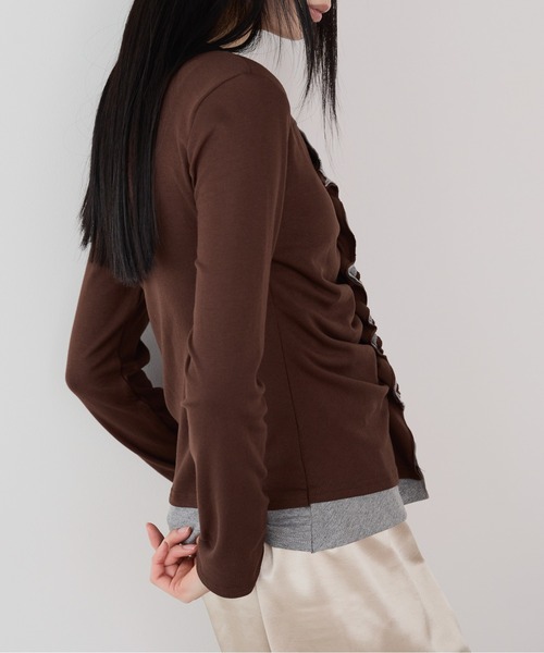 Siel(シエル)の「フェイクレイヤード切り替えギャザートップス(Tシャツ/カットソー・レディース・グレー/ブラック/ブラウン・FREE)」の14枚目の写真