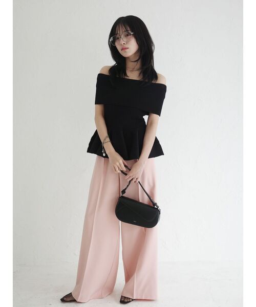 LAGUNAMOON(ラグナムーン)の「ペプラムオフショルニットプルオーバー 【夏服】(ニット/セーター・レディース・ブラック/レッド/ホワイト・FREE)」の11枚目の写真