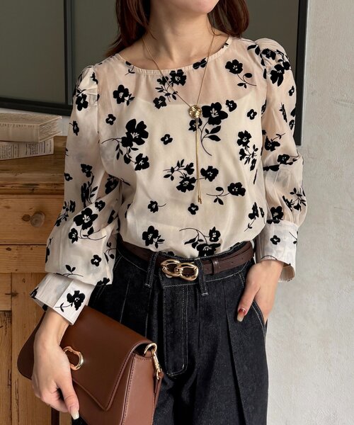 Thevon（ゼボン）の「花柄オーガンジーブラウス（シャツ/ブラウス・レディース・アイボリー/ブラック・FREE）」の4枚目の写真