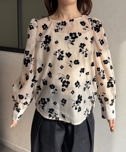 Thevon（ゼボン）の「花柄オーガンジーブラウス（シャツ/ブラウス・レディース・アイボリー/ブラック・FREE）」の11枚目の写真