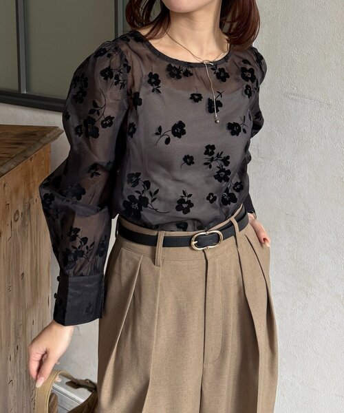 Thevon（ゼボン）の「花柄オーガンジーブラウス（シャツ/ブラウス・レディース・アイボリー/ブラック・FREE）」の20枚目の写真