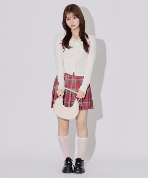 ALLuRing ChaRm（アリュリングチャーム）の「Frill Ribbon Ribbed Top / フリルリボンリブトップス（シャツ/ブラウス・レディース・ブラック/ホワイト・FREE）」の8枚目の写真