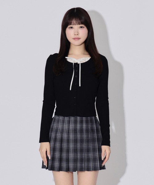 ALLuRing ChaRm(アリュリングチャーム)の「Frill Ribbon Ribbed Top / フリルリボンリブトップス(シャツ/ブラウス・レディース・ブラック/ホワイト・FREE)」の11枚目の写真