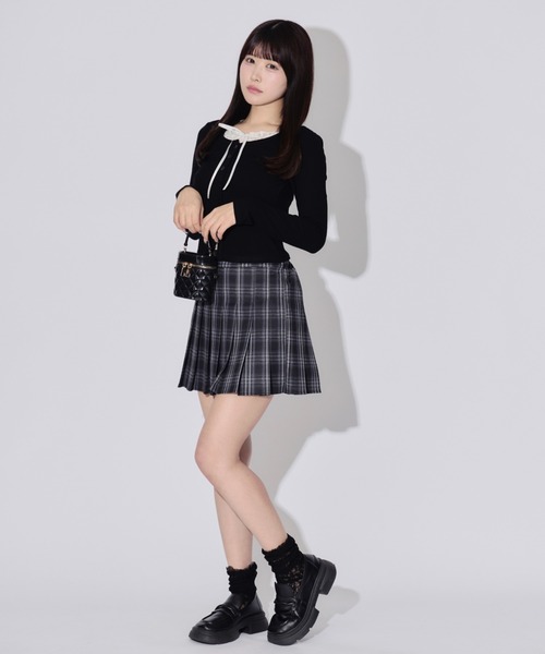 ALLuRing ChaRm(アリュリングチャーム)の「Frill Ribbon Ribbed Top / フリルリボンリブトップス(シャツ/ブラウス・レディース・ブラック/ホワイト・FREE)」の16枚目の写真