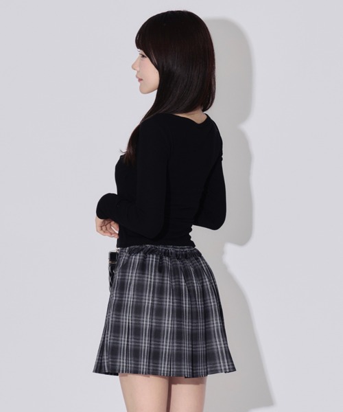 ALLuRing ChaRm(アリュリングチャーム)の「Frill Ribbon Ribbed Top / フリルリボンリブトップス(シャツ/ブラウス・レディース・ブラック/ホワイト・FREE)」の13枚目の写真