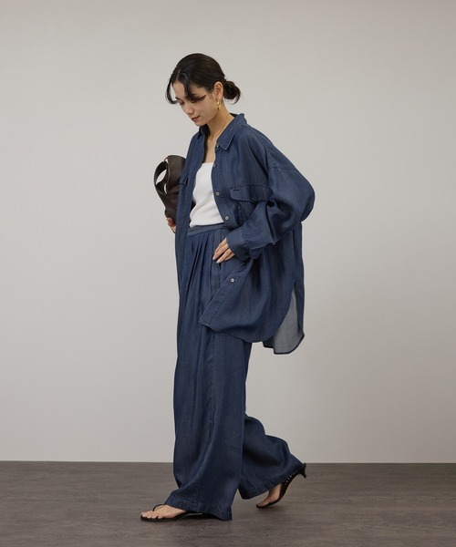SALON adam et rope'(サロン アダム エ ロペ)の「デニムライクシャツ / セットアップ対応(シャツ/ブラウス・レディース・サックスブルー/ブルー系その他4・FREE)」の7枚目の写真