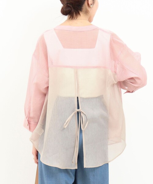 MICO COULIER（ミコクリエ）の「シアーリネンライク配色後ろリボンシャツ（シャツ/ブラウス・レディース・マスタード/ブルー/ベビーピンク・38）」の10枚目の写真