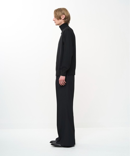 Juha（ユハ）の「STRUCTURED TURTLENECK KNIT（ニット/セーター・メンズ・ネイビー/レッド/ブラウン/ブラック・4/3）」の6枚目の写真