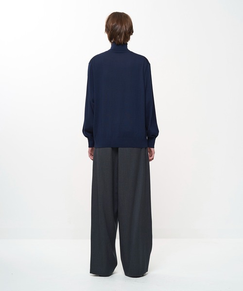 Juha（ユハ）の「STRUCTURED TURTLENECK KNIT（ニット/セーター・メンズ・ネイビー/レッド/ブラウン/ブラック・4/3）」の20枚目の写真