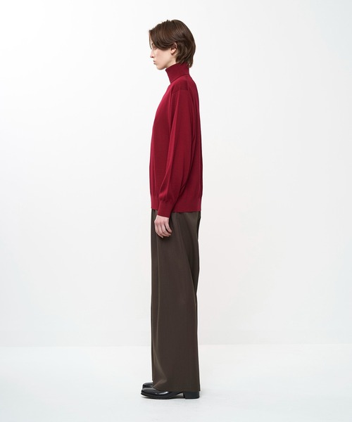 Juha（ユハ）の「STRUCTURED TURTLENECK KNIT（ニット/セーター・メンズ・ネイビー/レッド/ブラウン/ブラック・4/3）」の22枚目の写真
