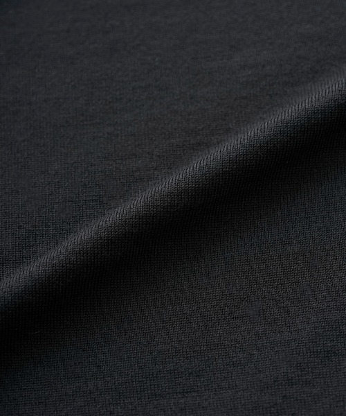 Juha（ユハ）の「STRUCTURED TURTLENECK KNIT（ニット/セーター・メンズ・ネイビー/レッド/ブラウン/ブラック・4/3）」の15枚目の写真