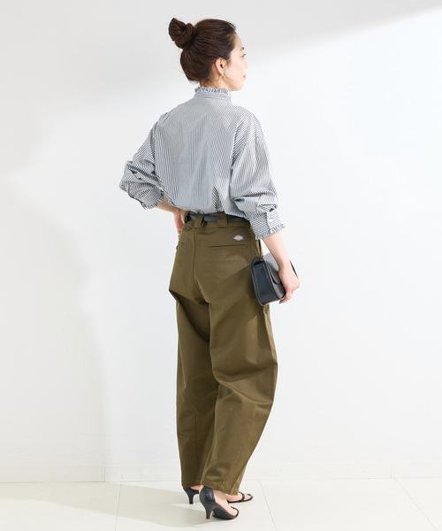B.C STOCK(ベーセーストック)の「《追加7》【WEB限定】手洗い可 / スタンドフリルブラウス(シャツ/ブラウス・レディース・ブラック系その他/ネイビー・FREE)」の5枚目の写真