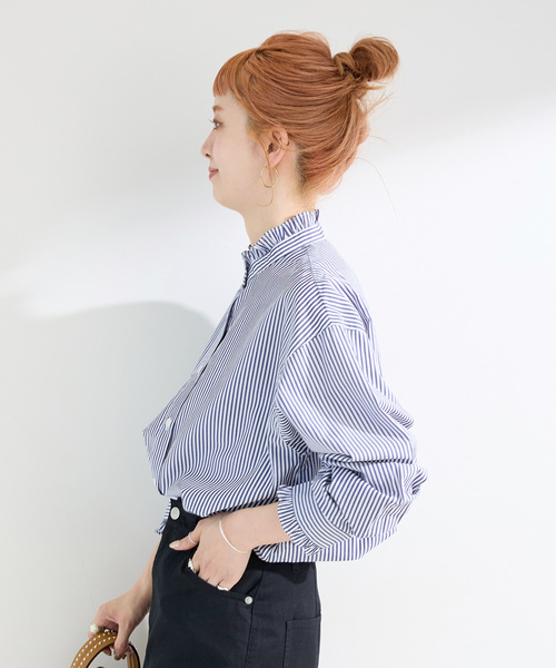 B.C STOCK(ベーセーストック)の「《追加7》【WEB限定】手洗い可 / スタンドフリルブラウス(シャツ/ブラウス・レディース・ブラック系その他/ネイビー・FREE)」の13枚目の写真
