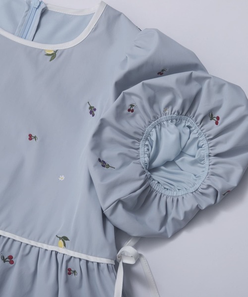 Fit more(フィットモア)の「バルーン袖フルーツ刺繍ペプラムトップス(その他トップス・レディース・ブルー/ピンク/ホワイト・FREE)」の19枚目の写真