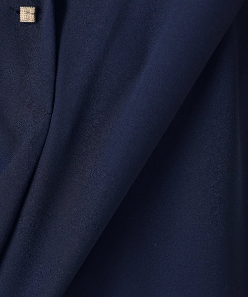 La TOTALITE（ラトータリテ）の「【洗える】スキッパーカラーフレンチシャツ（シャツ/ブラウス・レディース・ホワイト/ネイビー/バーガンディー・FREE）」の8枚目の写真