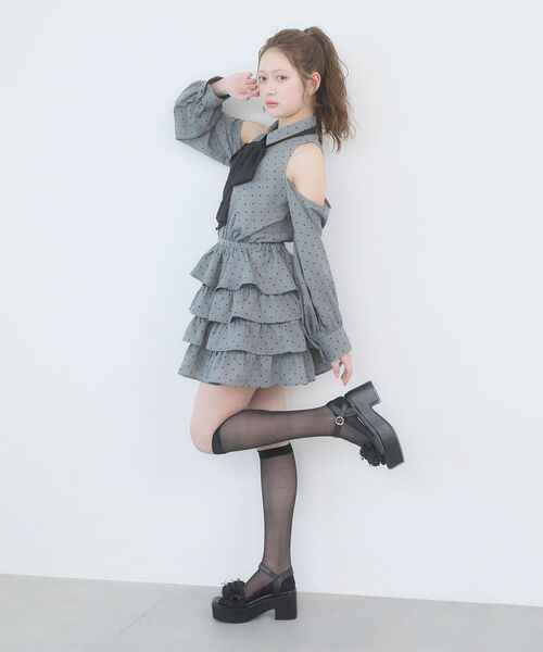 MAJESTIC LEGON(マジェスティックレゴン)の「肩あきリボンタイセットミニワンピ(ワンピース・レディース・グレー系その他/ホワイト系その他2・MEDIUM)」の20枚目の写真