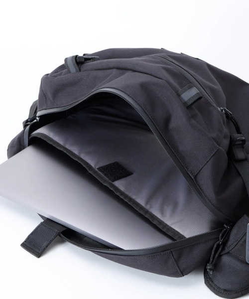 CHROME(クローム)の「CHROME/クローム KADET MAX 15L(バックパック/リュック・メンズ・ブラック・FREE)」の10枚目の写真