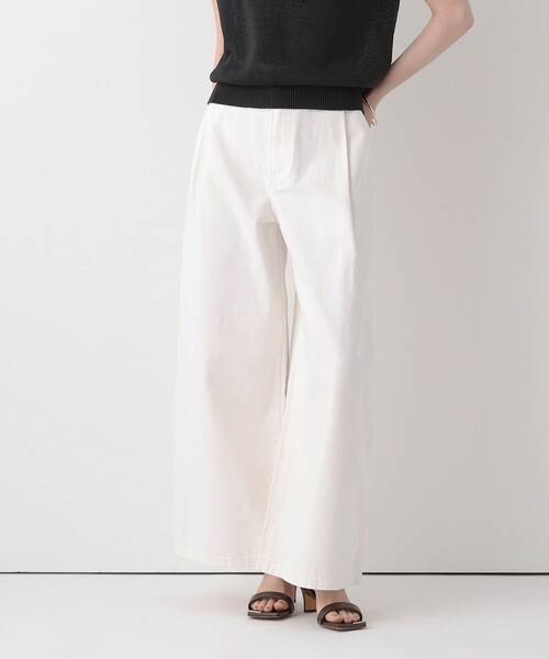 allureville(アルアバイル)の「ホワイトデニムワイドレッグパンツ(デニムパンツ・レディース・オフホワイト・2/1)」の1枚目の写真