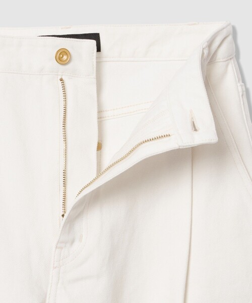 allureville(アルアバイル)の「ホワイトデニムワイドレッグパンツ(デニムパンツ・レディース・オフホワイト・2/1)」の11枚目の写真