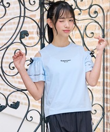 Amourire girl（アムリールガール）の「オープンショルダー リボン×ロゴプリント 半袖 Tシャツ/カットソー（Tシャツ/カットソー）」