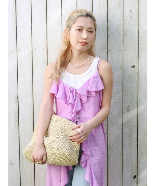 Ungrid（アングリッド）の「カットワークフリルデザインキャミソール（キャミソール・レディース・ブラック/パープル/オフホワイト・FREE）」の14枚目の写真