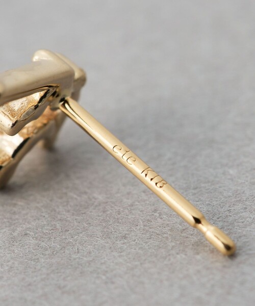 ete（エテ）の「[ゾディアック] K10YG ダイヤモンド ピアス /みずがめ座（ピアス（片耳用）・レディース・イエローゴールド・FREE）」の4枚目の写真