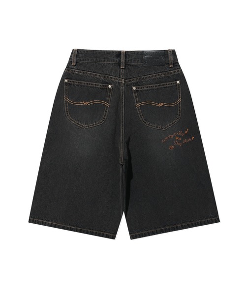 Wacky WiLLy（ワッキーウィリー）の「WOMEN DENIM BERMUDA PANTS（その他パンツ・レディース・ブラック/ブルー・SMALL/MEDIUM）」の4枚目の写真
