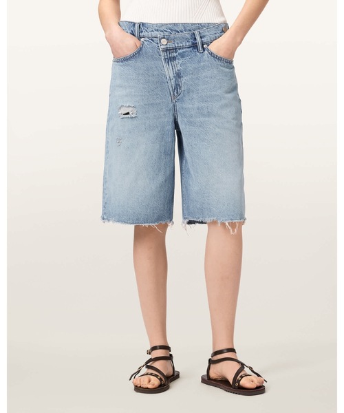 ALLSAINTS(オールセインツ)の「AKI CROSSOVER WIDE LEG DENIM SHORTS | AKI クロスオーバー ワイド レッグ デニム ショート(デニムパンツ・レディース・ブルー系その他・24/25/26/27)」の2枚目の写真