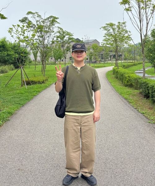 KNITTED(ニッティド)の「クールエバー ヘンリーネック 半袖ニット オリーブ(ニット/セーター・メンズ・その他・MEDIUM/LARGE/X-LARGE)」の9枚目の写真