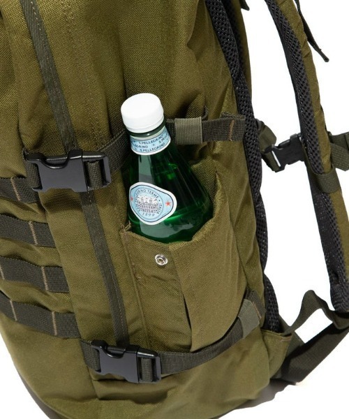 CABINZERO（キャビンゼロ）の「【CABINZERO/キャビンゼロ】 MILITARY 44L / バックパック リュック（バックパック/リュック・メンズ・ブラック/ダークグリーン・FREE）」の7枚目の写真