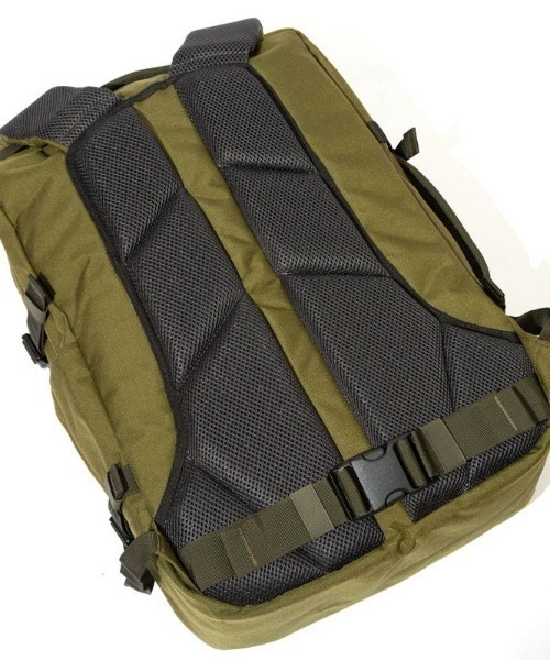 CABINZERO（キャビンゼロ）の「【CABINZERO/キャビンゼロ】 MILITARY 44L / バックパック リュック（バックパック/リュック・メンズ・ブラック/ダークグリーン・FREE）」の15枚目の写真
