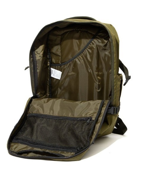 CABINZERO（キャビンゼロ）の「【CABINZERO/キャビンゼロ】 MILITARY 44L / バックパック リュック（バックパック/リュック・メンズ・ブラック/ダークグリーン・FREE）」の18枚目の写真