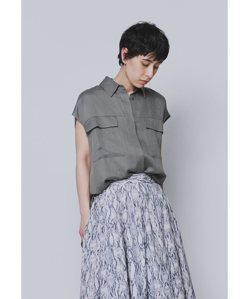 1er Arrondissement(プルミエアロンディスモン)の「テンセルリネンノースリーブシャツ(シャツ/ブラウス・レディース・ブルー系その他3/カーキ/モカ・36/38)」の1枚目の写真