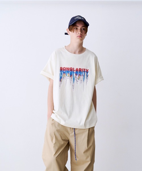 SeeSew（シーソー）の「【UNISEX】PIGMENT RAINBOW TEE/ピグメントレインボーTシャツ（Tシャツ/カットソー・メンズ・ブラック/ホワイト・M/L）」の5枚目の写真