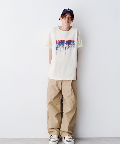 SeeSew（シーソー）の「【UNISEX】PIGMENT RAINBOW TEE/ピグメントレインボーTシャツ（Tシャツ/カットソー・メンズ・ブラック/ホワイト・M/L）」の4枚目の写真