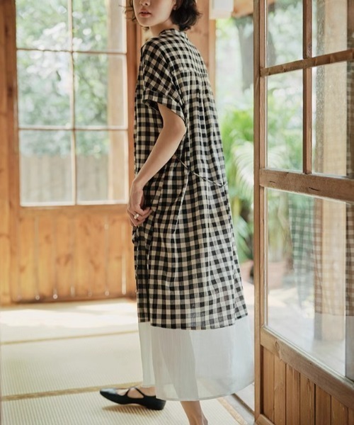 LUCPY（ラクピー）の「ギンガムチェック切替ロングシャツワンピース（ワンピース・レディース・ネイビー/グレー・MEDIUM/LARGE/X-LARGE/XX-LARGE）」の9枚目の写真