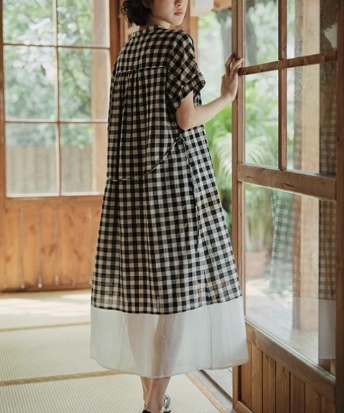 LUCPY（ラクピー）の「ギンガムチェック切替ロングシャツワンピース（ワンピース・レディース・ネイビー/グレー・MEDIUM/LARGE/X-LARGE/XX-LARGE）」の3枚目の写真
