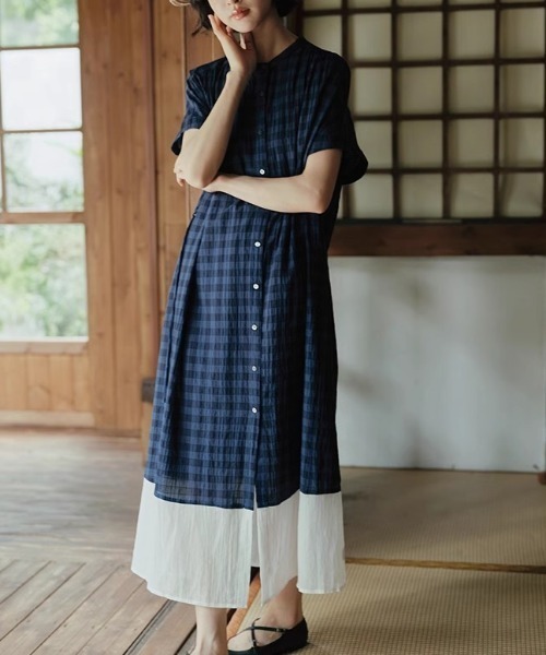 LUCPY（ラクピー）の「ギンガムチェック切替ロングシャツワンピース（ワンピース・レディース・ネイビー/グレー・MEDIUM/LARGE/X-LARGE/XX-LARGE）」の4枚目の写真