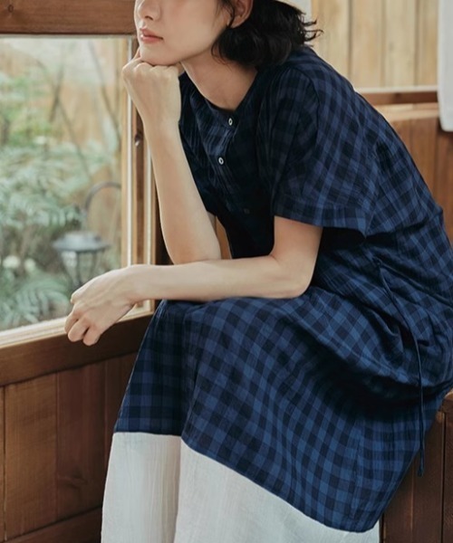 LUCPY（ラクピー）の「ギンガムチェック切替ロングシャツワンピース（ワンピース・レディース・ネイビー/グレー・MEDIUM/LARGE/X-LARGE/XX-LARGE）」の6枚目の写真