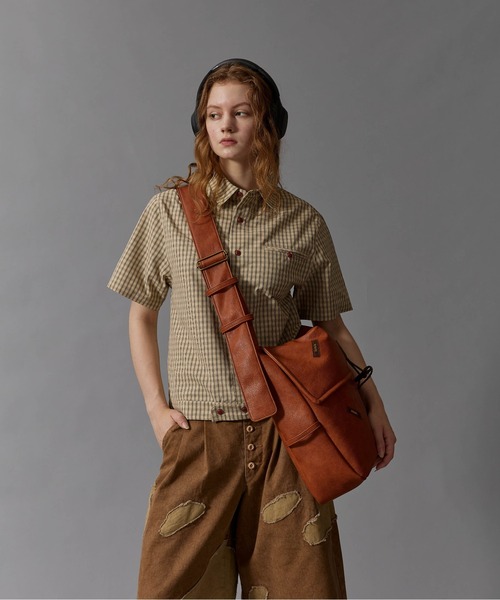 CIVVY.(シヴィ―)の「Vintage Satchel Shoulder Bag - ヴィンテージサッチェルショルダーバッグ -(ショルダーバッグ・メンズ・ブラック/ベージュ・FREE)」の19枚目の写真