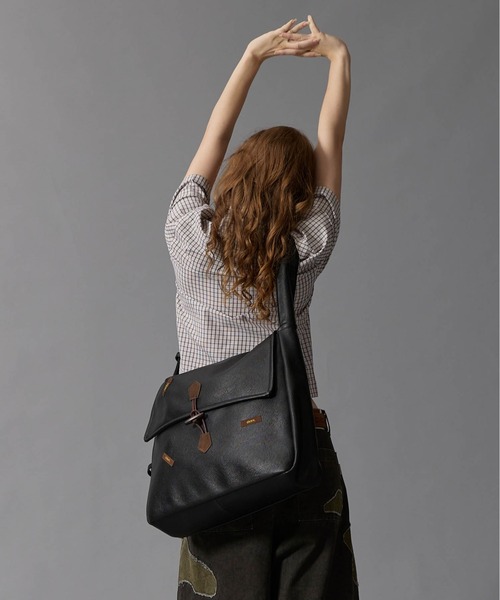 CIVVY.(シヴィ―)の「Vintage Satchel Shoulder Bag - ヴィンテージサッチェルショルダーバッグ -(ショルダーバッグ・メンズ・ブラック/ベージュ・FREE)」の11枚目の写真