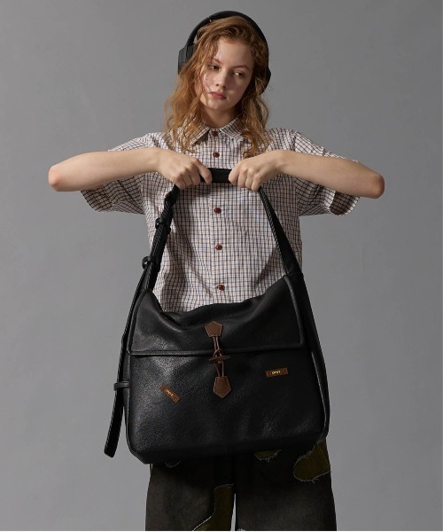 CIVVY.(シヴィ―)の「Vintage Satchel Shoulder Bag - ヴィンテージサッチェルショルダーバッグ -(ショルダーバッグ・メンズ・ブラック/ベージュ・FREE)」の7枚目の写真